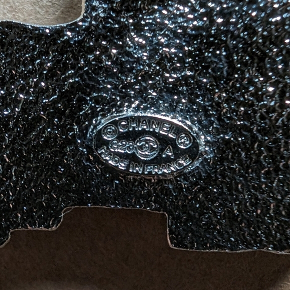 Chanel Enamel Animal Pin Set Spring 2023 Collection by Virginie Viard - Picture 6 of 6